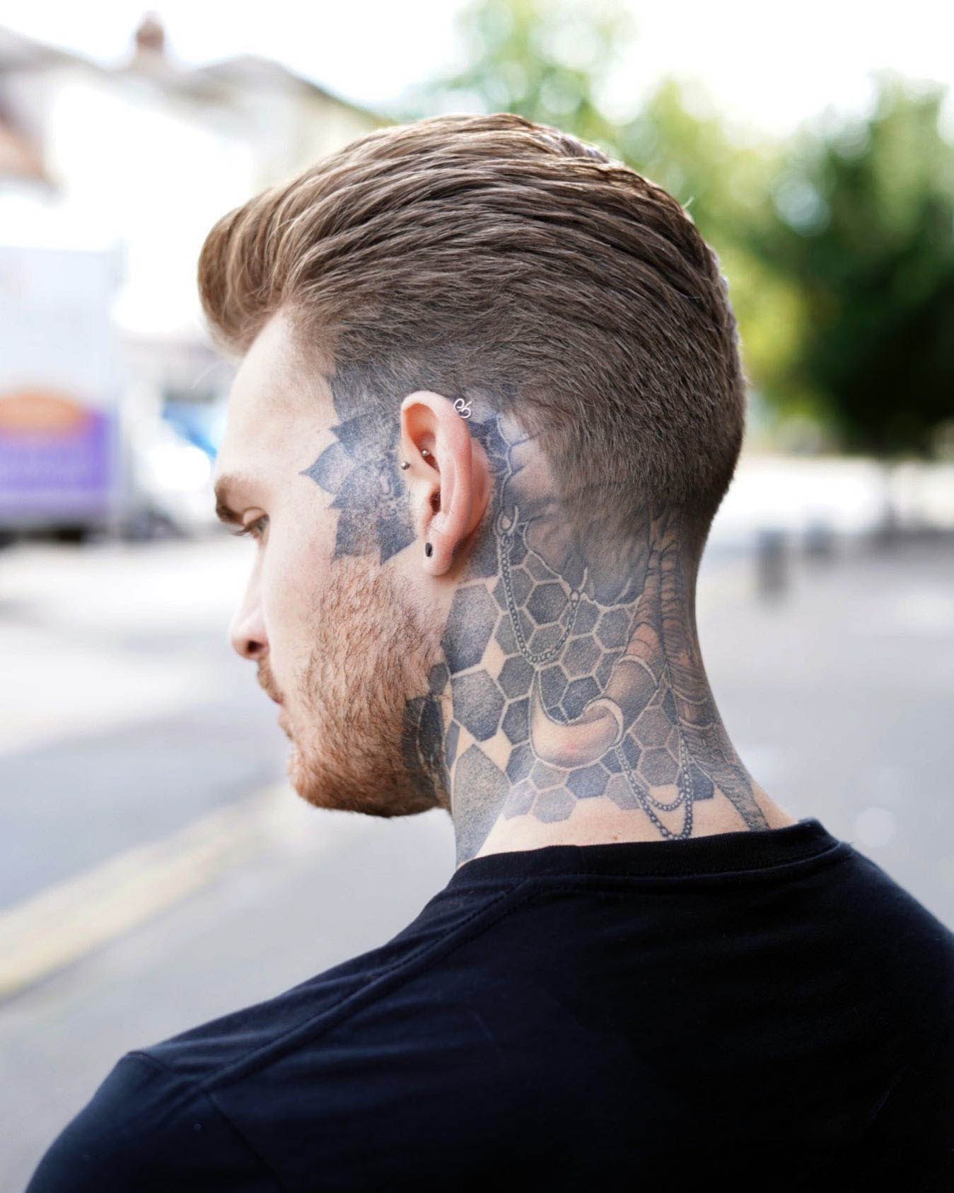 Professional Tattooed Barber Using Cutthroat Razor Cutting Hair. Attractive  Male is Getting a Modern Haircut in Barber Stock Image - Image of face,  beauty: 180857051