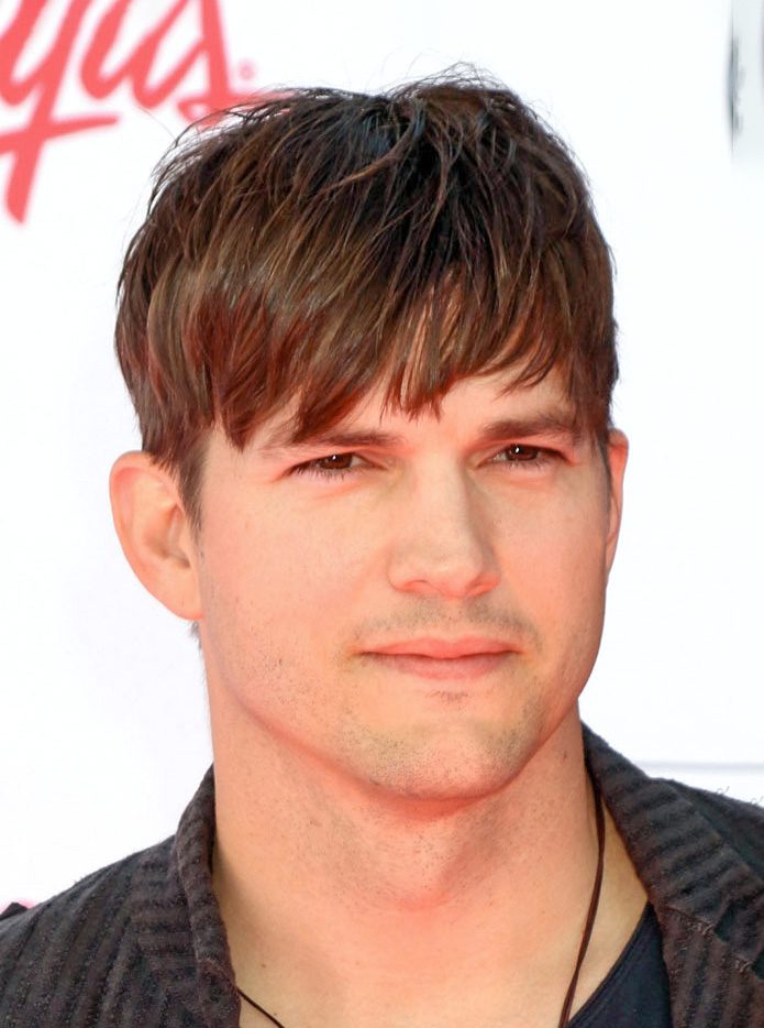 Ashton Kutcher’s Mop Top Hairstyle