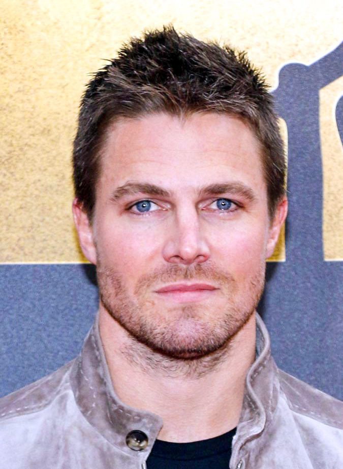 Stephen Amell’s Tapered Hairstyle