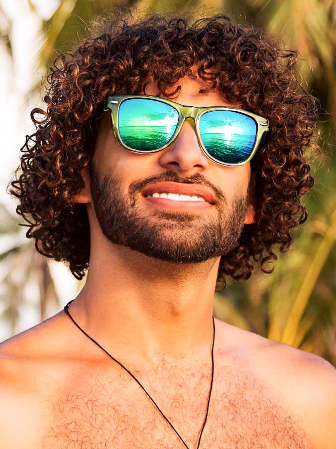 Surfer Haircut: Curly Medium Style