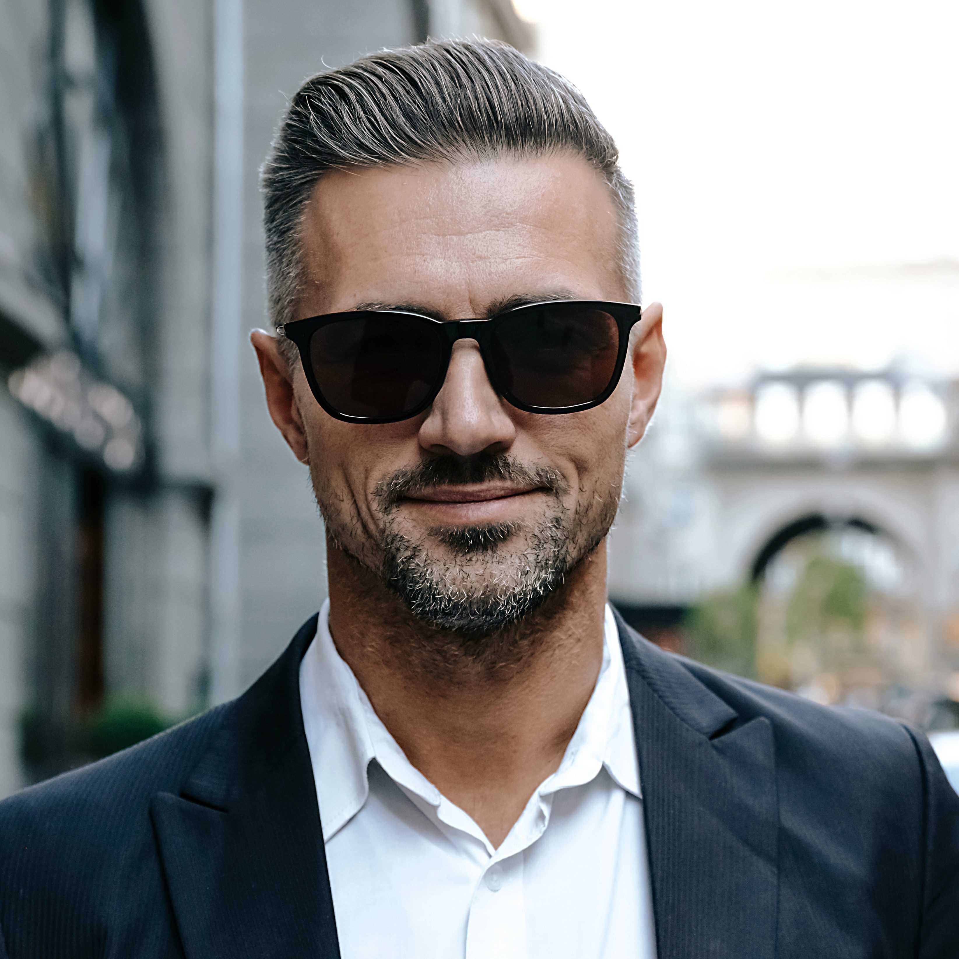 Get a new look! 10 easy-to-do hairstyles for men using hair wax