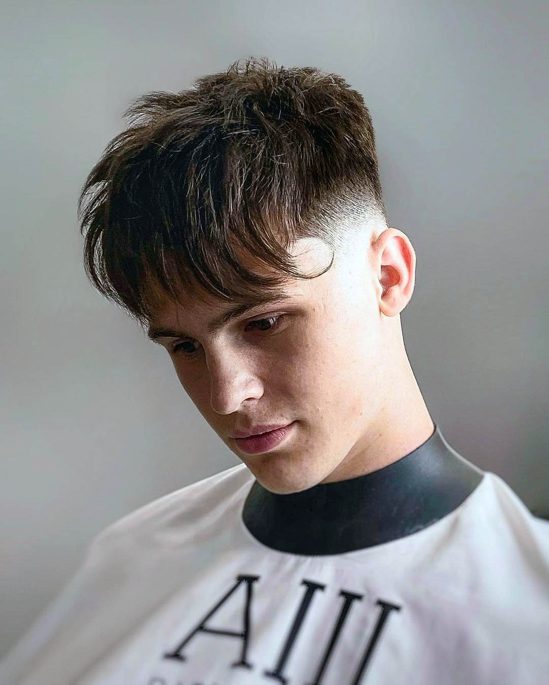 20+ Angular Fringe Haircuts: Booming Trend of 2023 | Fringe haircut, Side fringe  hairstyles, Cool haircuts