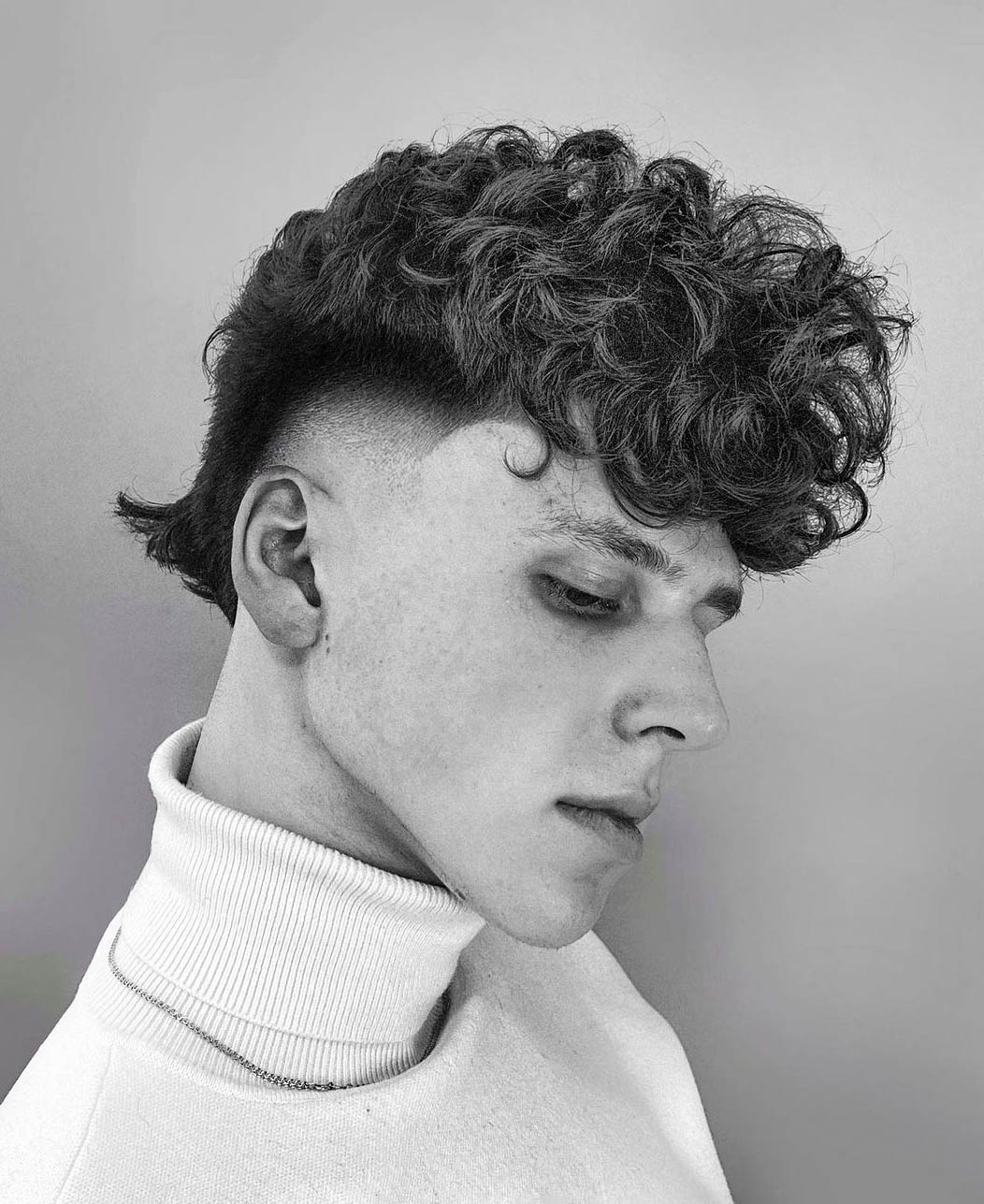 Men Wavy Fringe hair style - how to : r/curlyhair