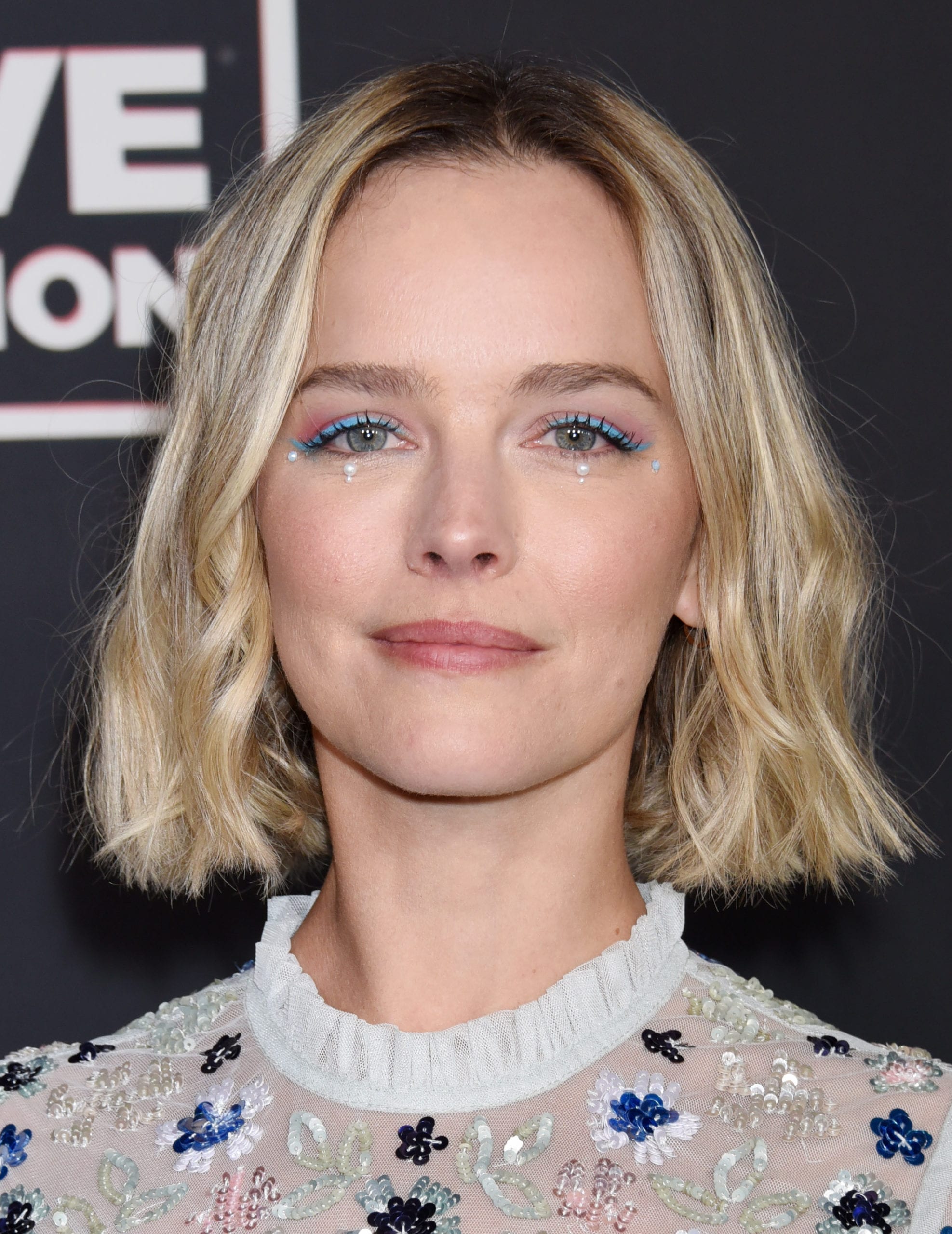 Allison Miller's Beachy Waves Bob