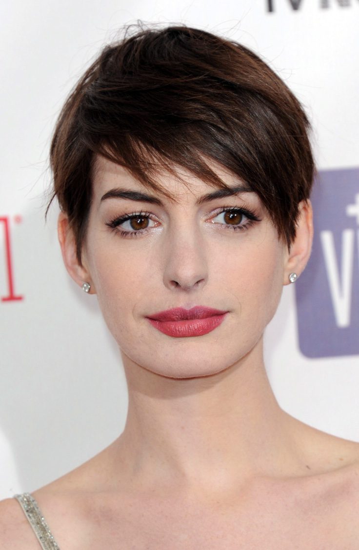 Anne Hathaway's Pixie Haircut