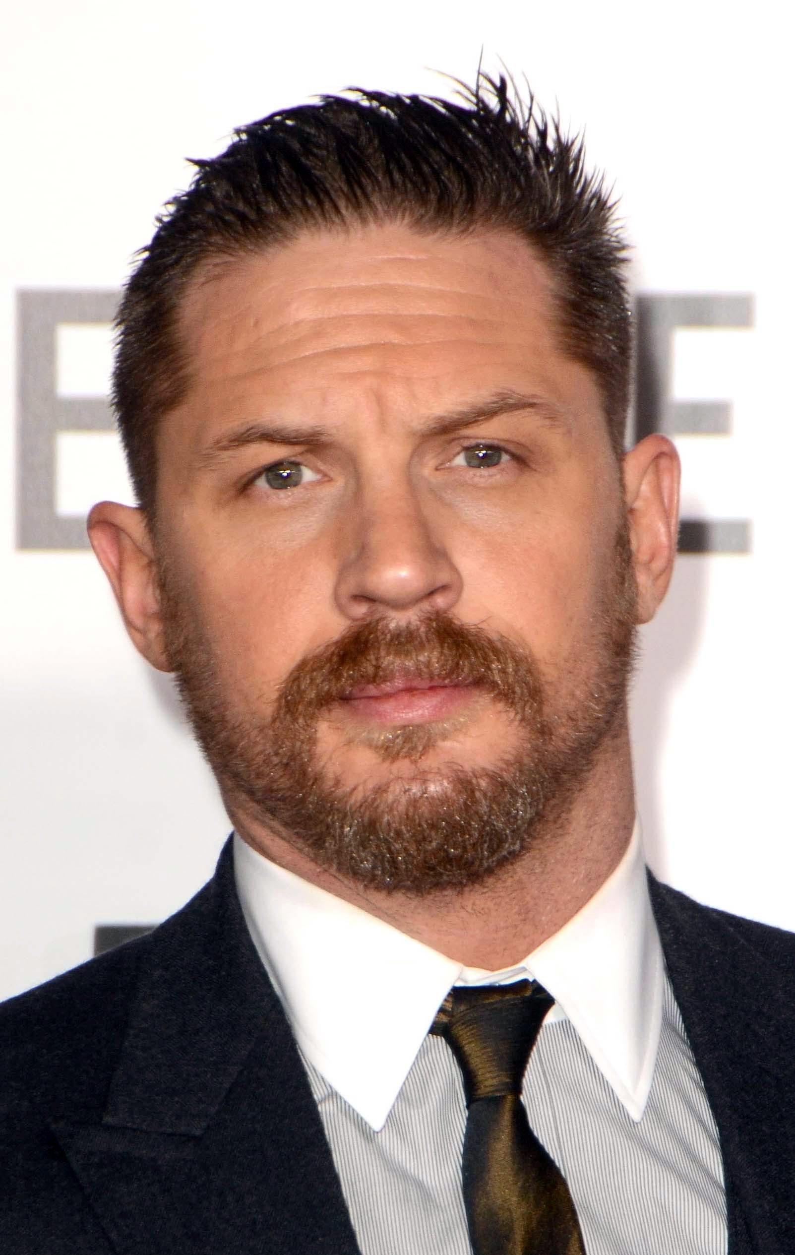 Tom Hardy S 10 Best Beard Styles Haircut Inspiration