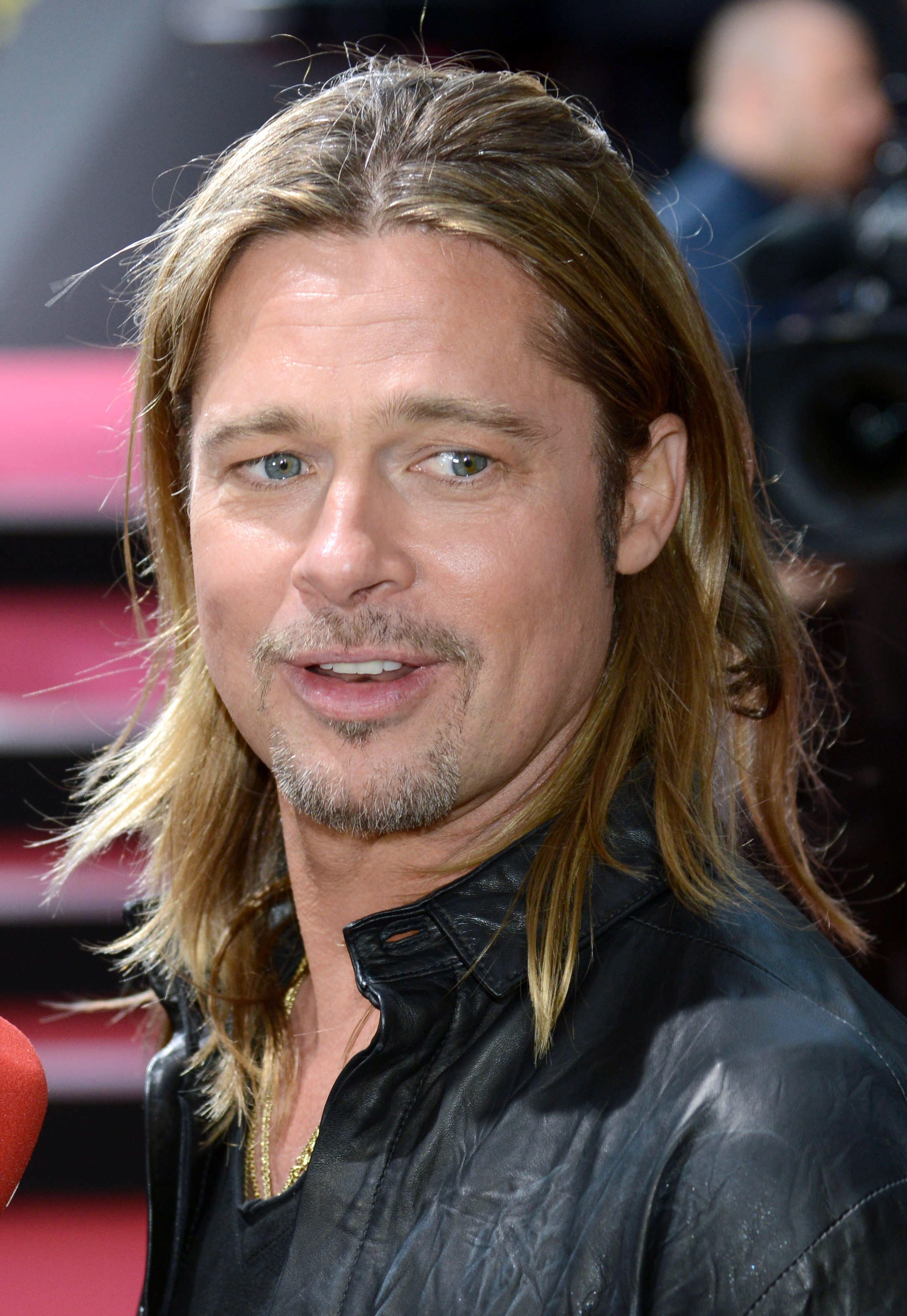 Brad's Pitt Long Hairstyle