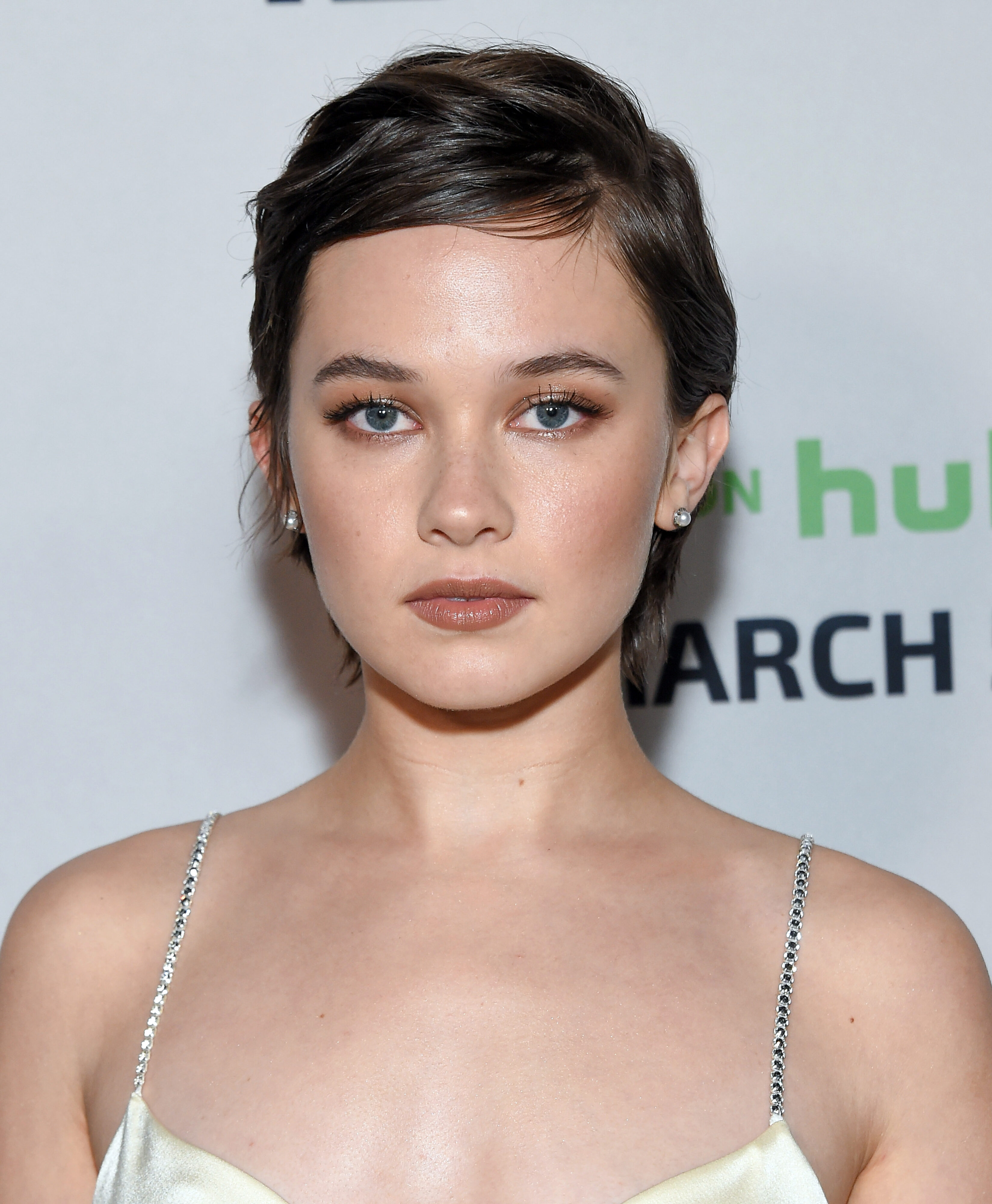 Cailee Spaeny's Textured Pixie with Side-Swept Baby Bangs