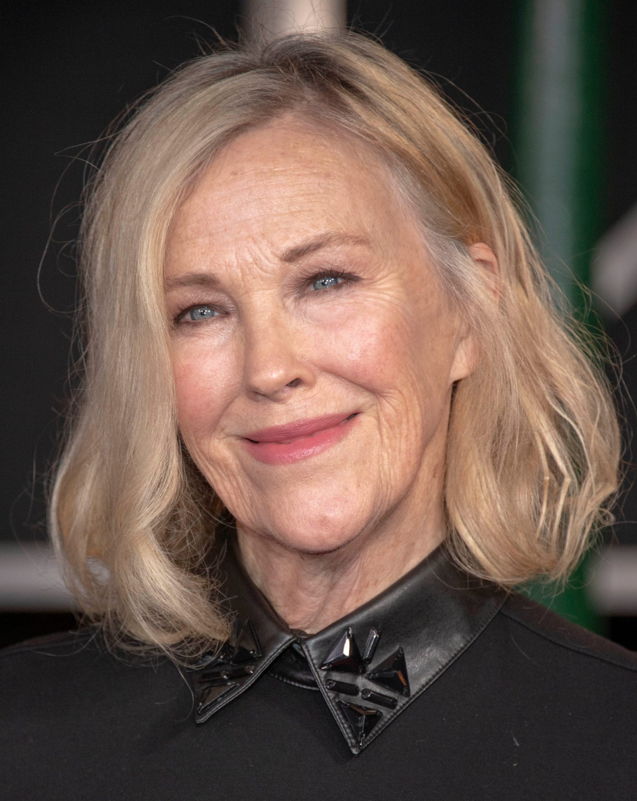 Catherine O'Hara's Ash Blonde Lob