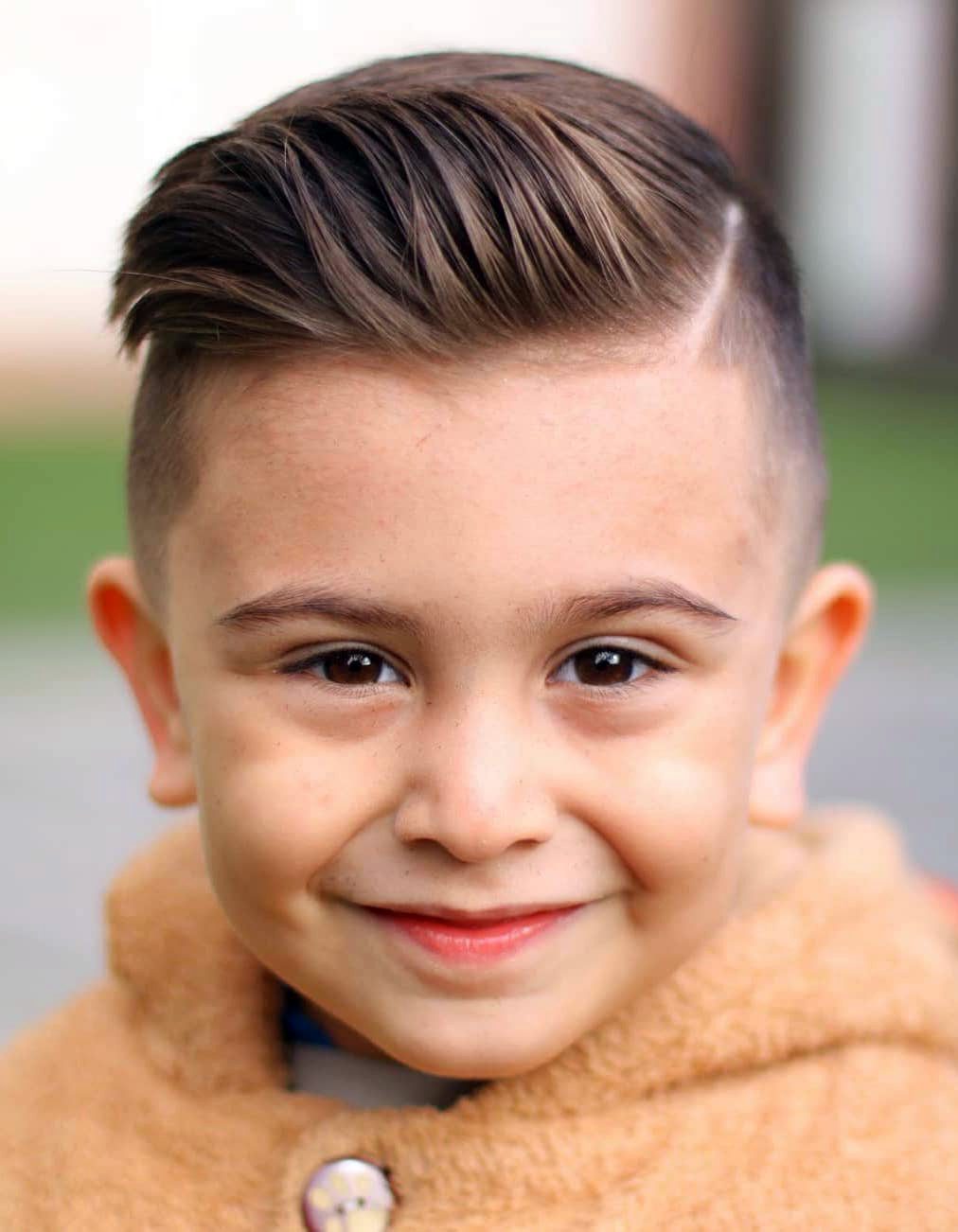 Chinese baby boy hairstyle hi-res stock photography and images - Alamy