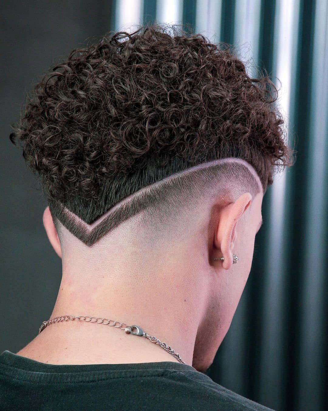 Curly Top with Pocky Undercut Neckline