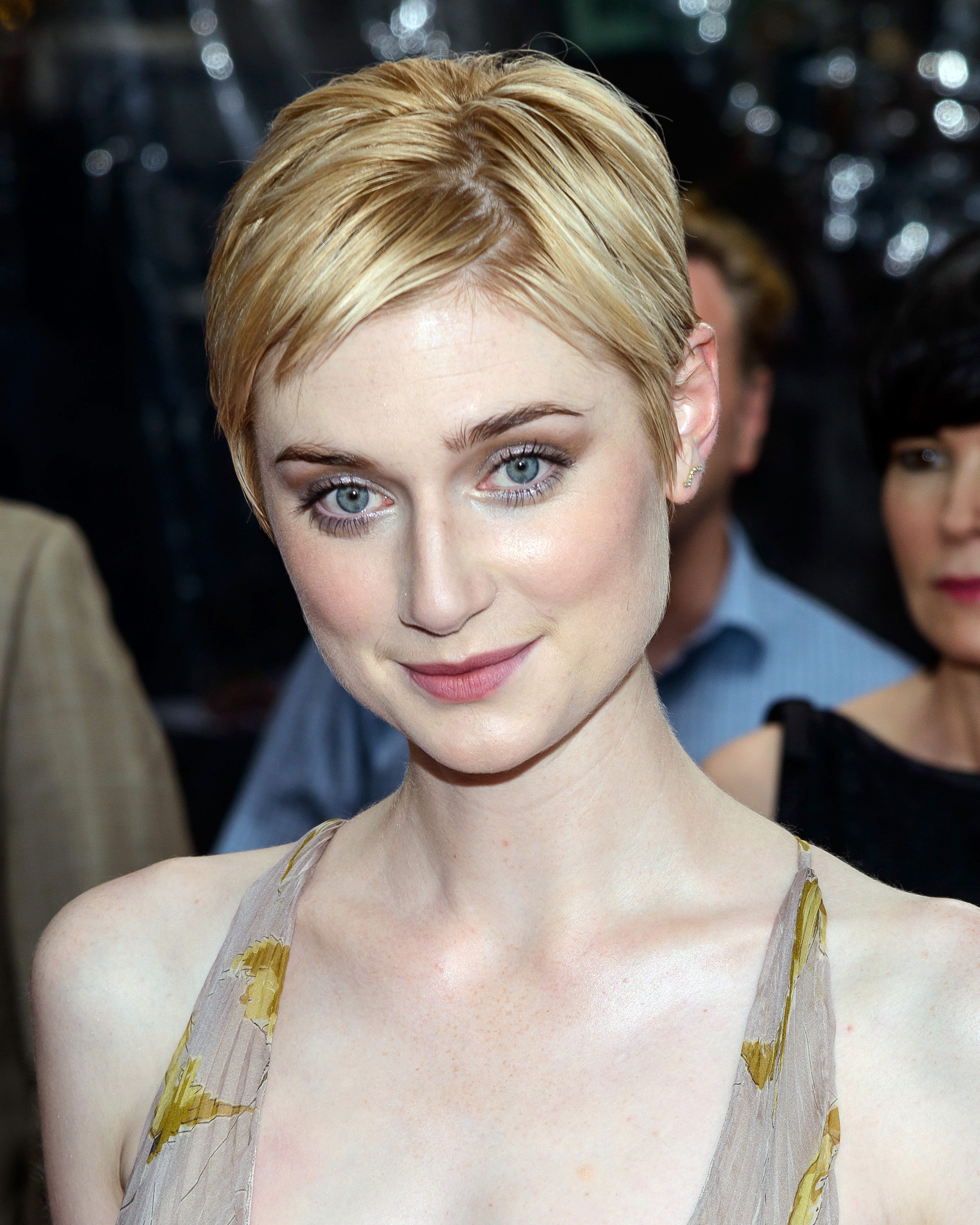 Elizabeth Debicki's Classic Pixie