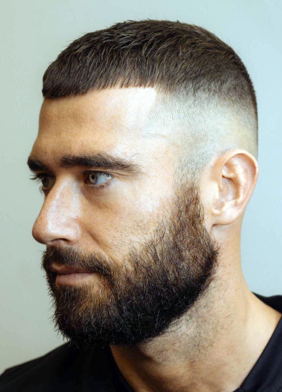 21 Stylish French Crop Hairstyles for Men [2023 Style Guide]