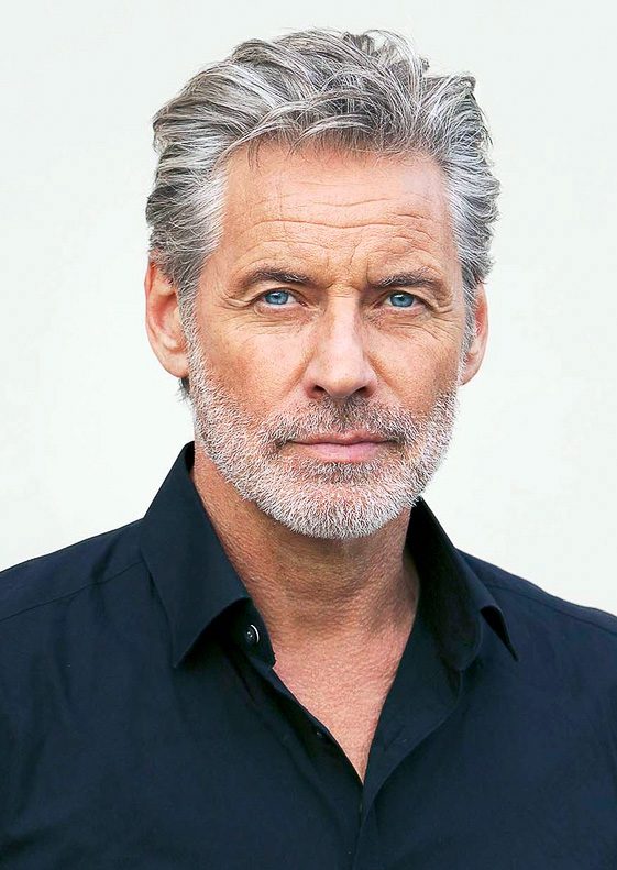 10 Eye-Catching Hairstyles For Mature Middle-Aged Men | Haircut Inspiration