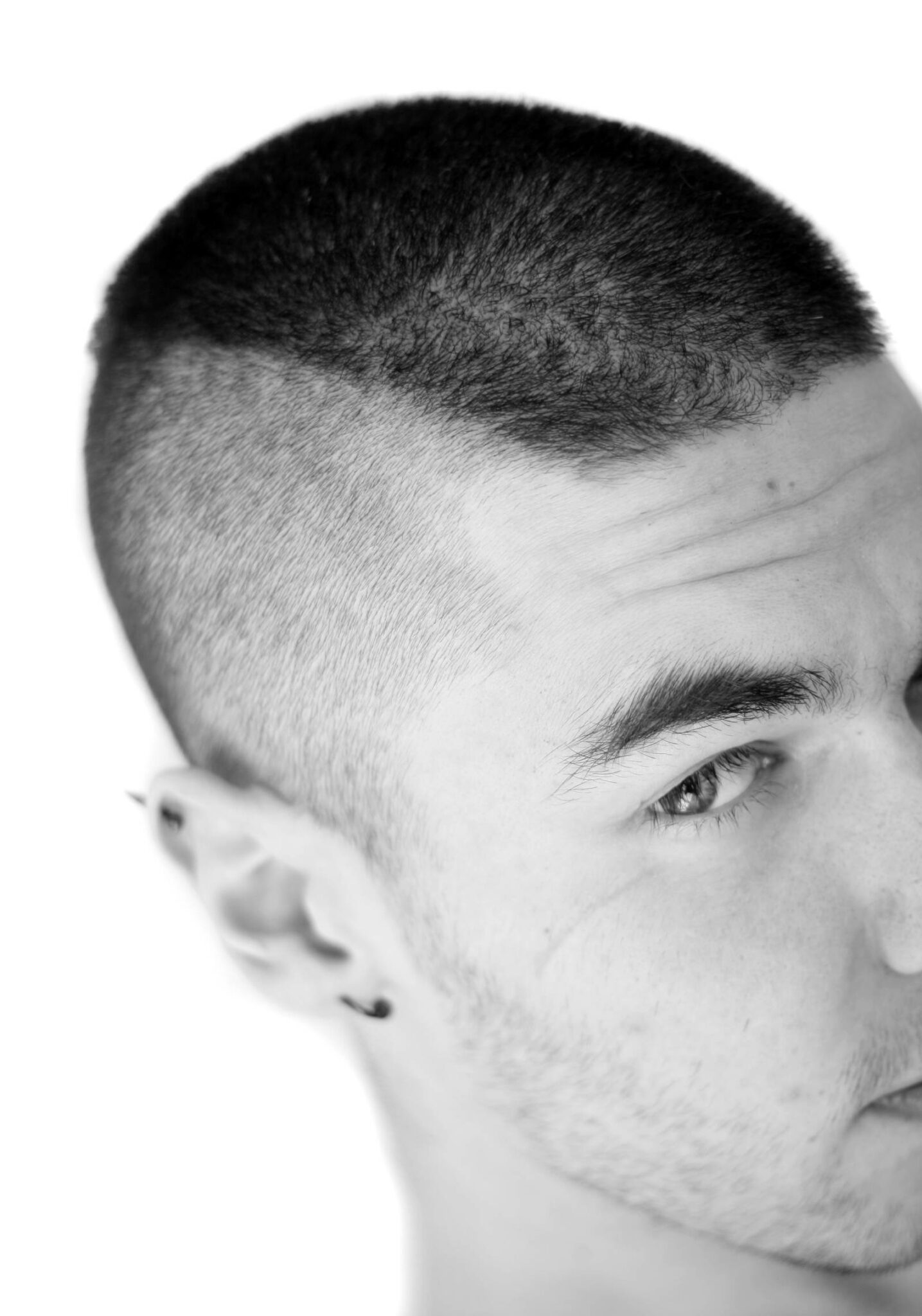 30 Masculine Buzz Cut Examples Tips And How To Cut Guide Haircut Inspiration 