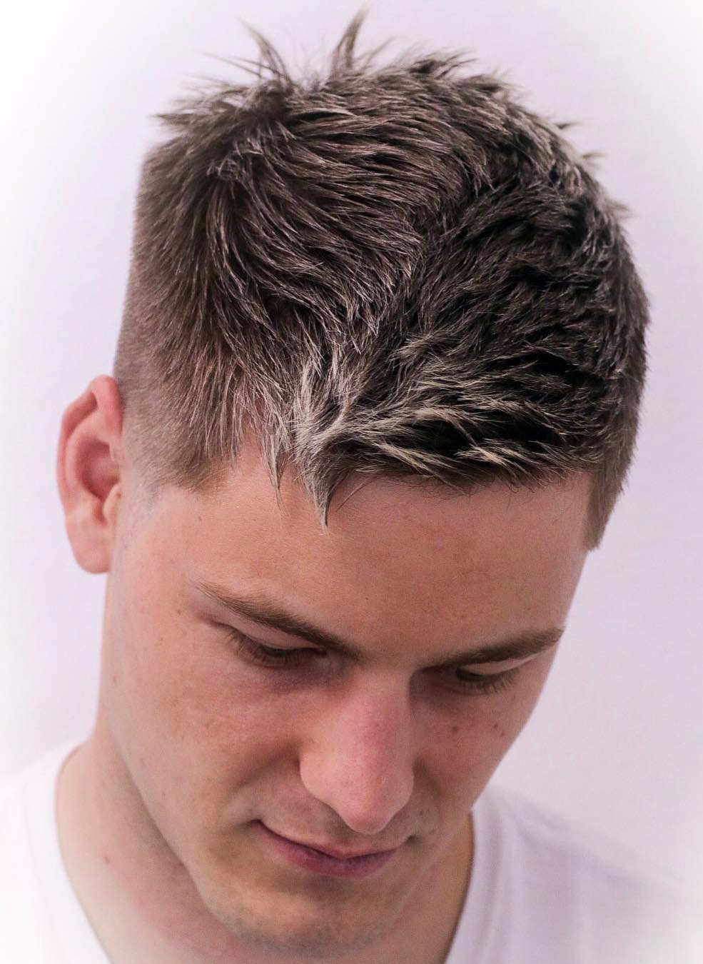 Show Off Your Dyed Hair 10 Colorful Men S Hairstyles Haircut Inspiration