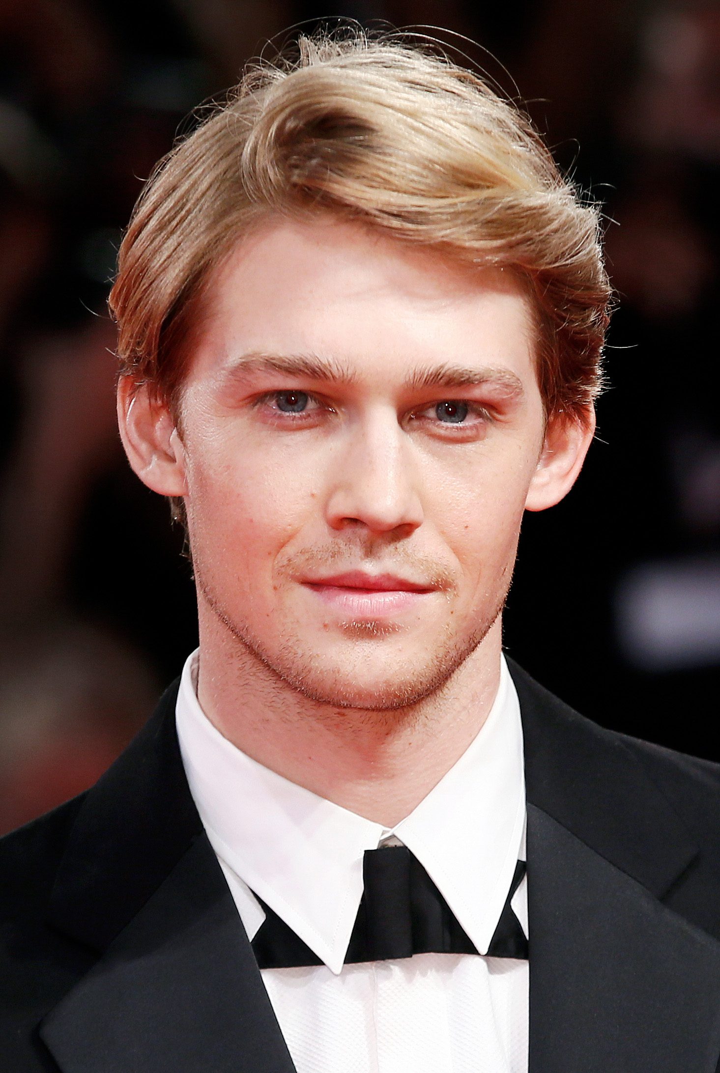 Joe Alwyn's Classic Medium Business Crop