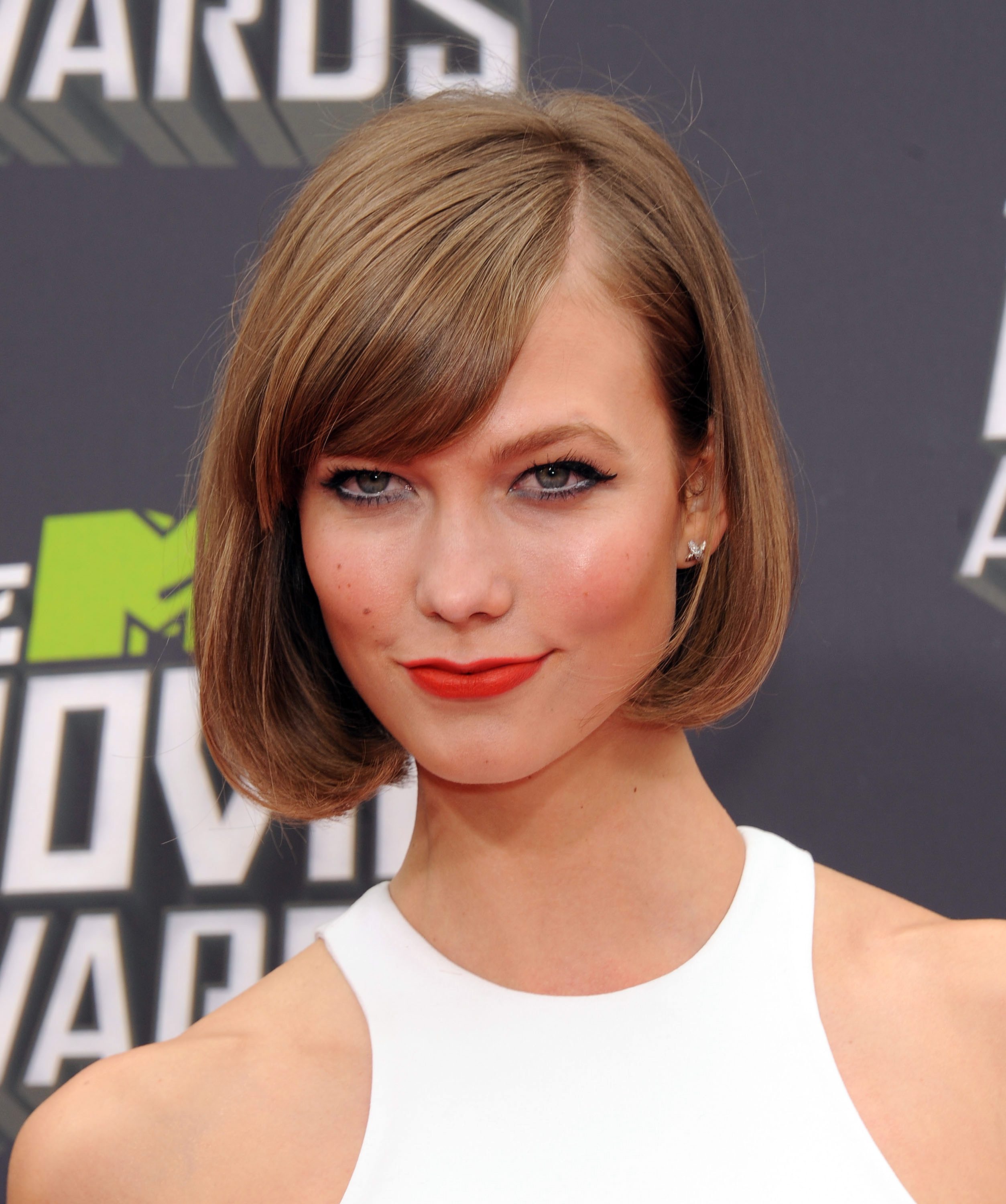 Karlie Kloss' Bob With Side Bangs