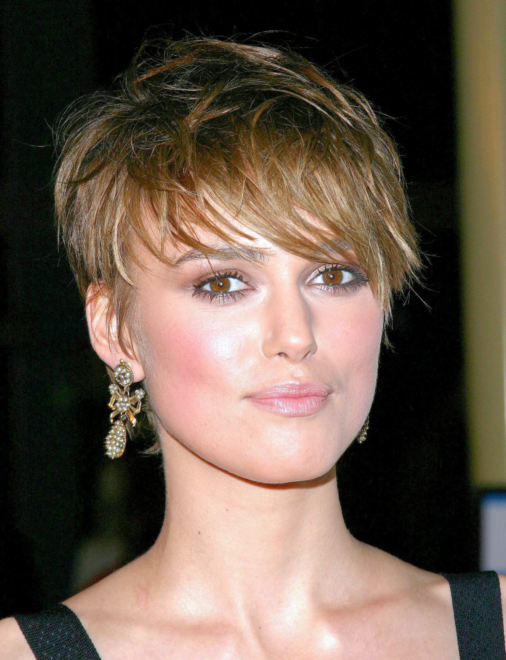 Keira Knightley's Textured Pixie