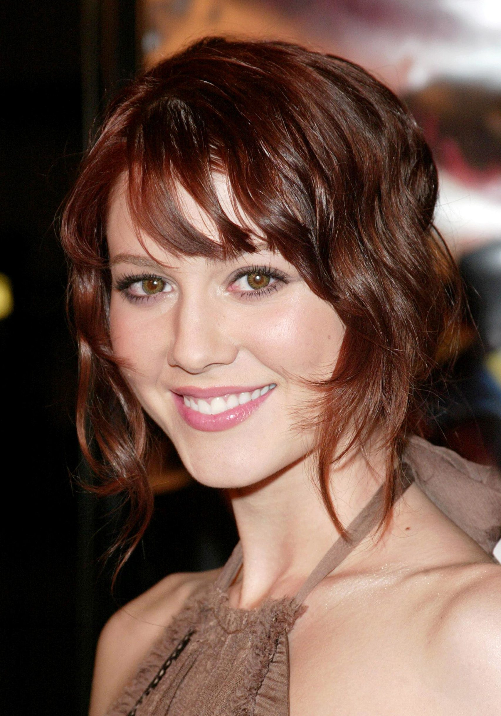 Mary Elizabeth Winstead's Wavy Layered Bob