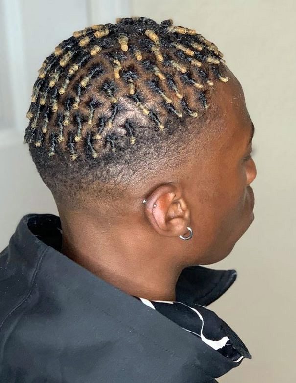 Featured image of post Single Braids For Men - If you prefer some touch of dignity and personality, then this braid style is certainly the one that offers those qualities.