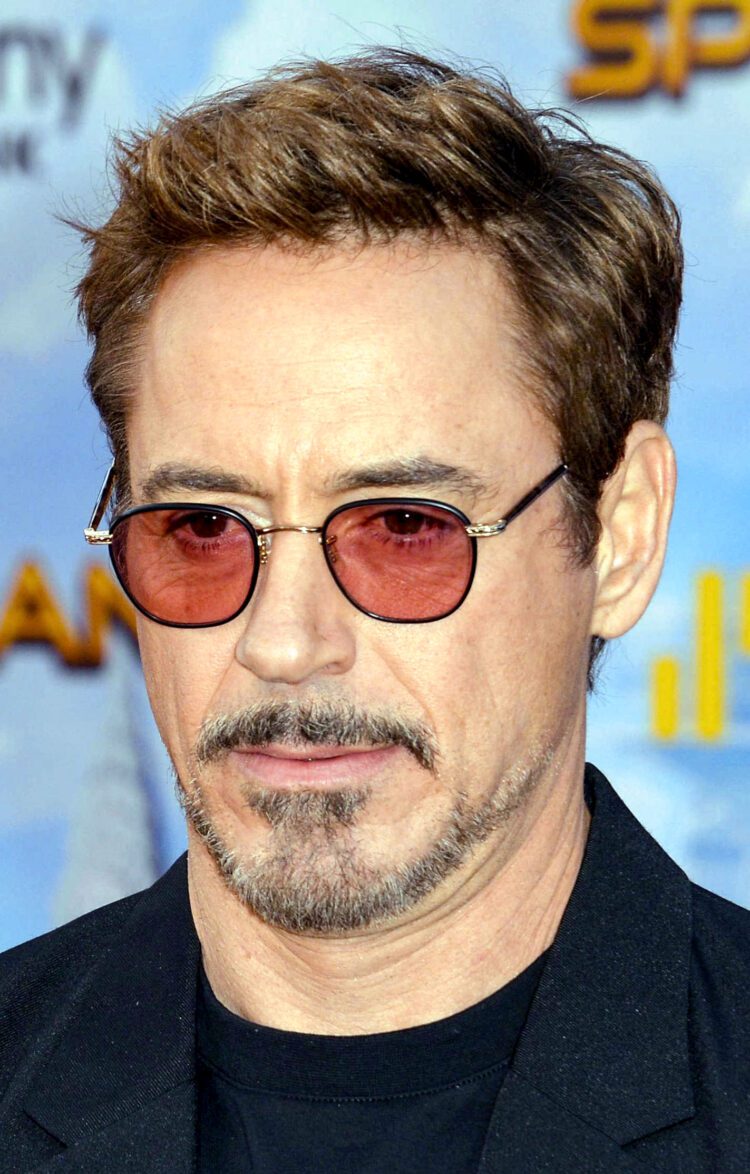 40 Favorite Haircuts For Men With Glasses: Find Your 