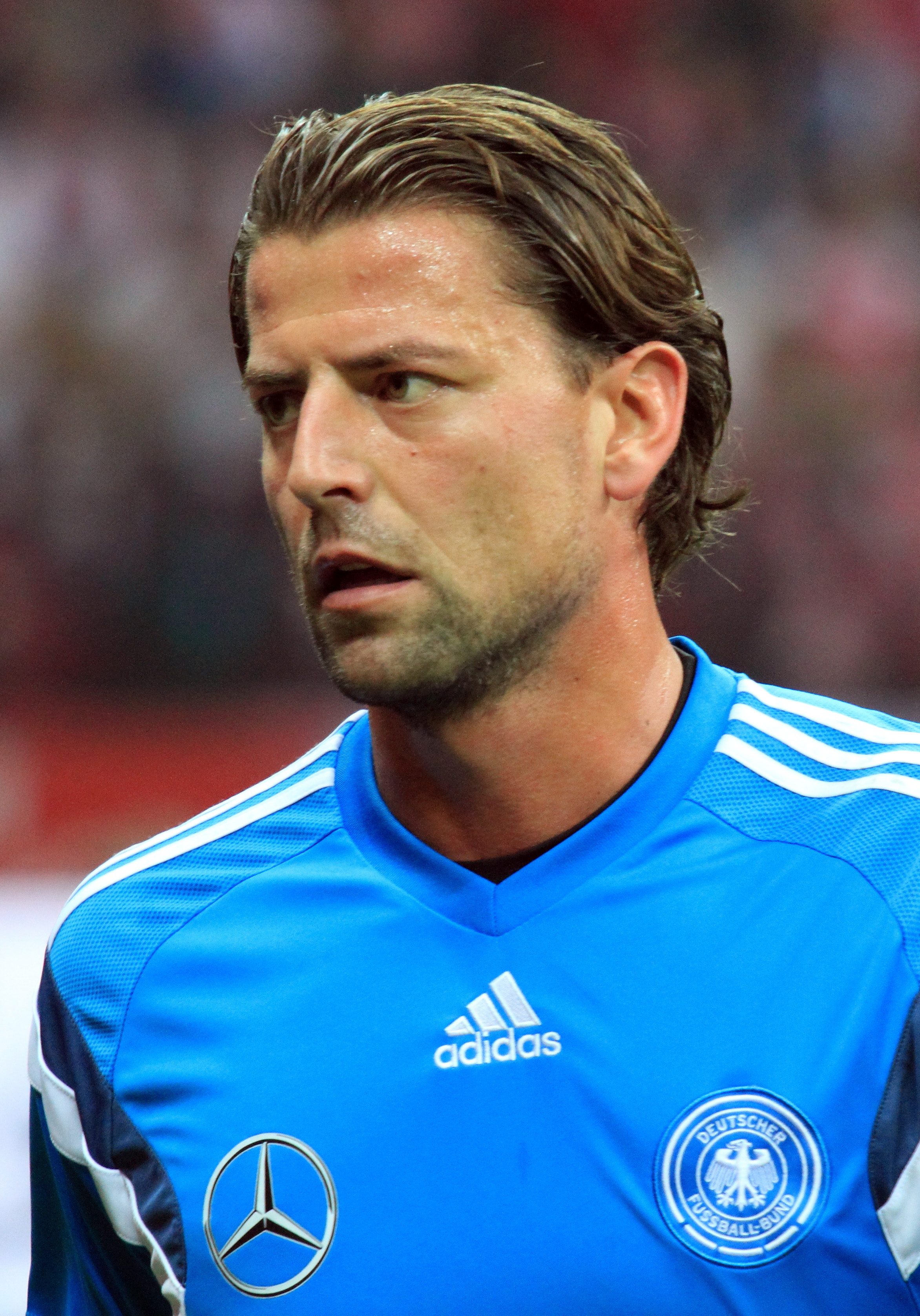 Roman Weidenfeller's Ear Tuck