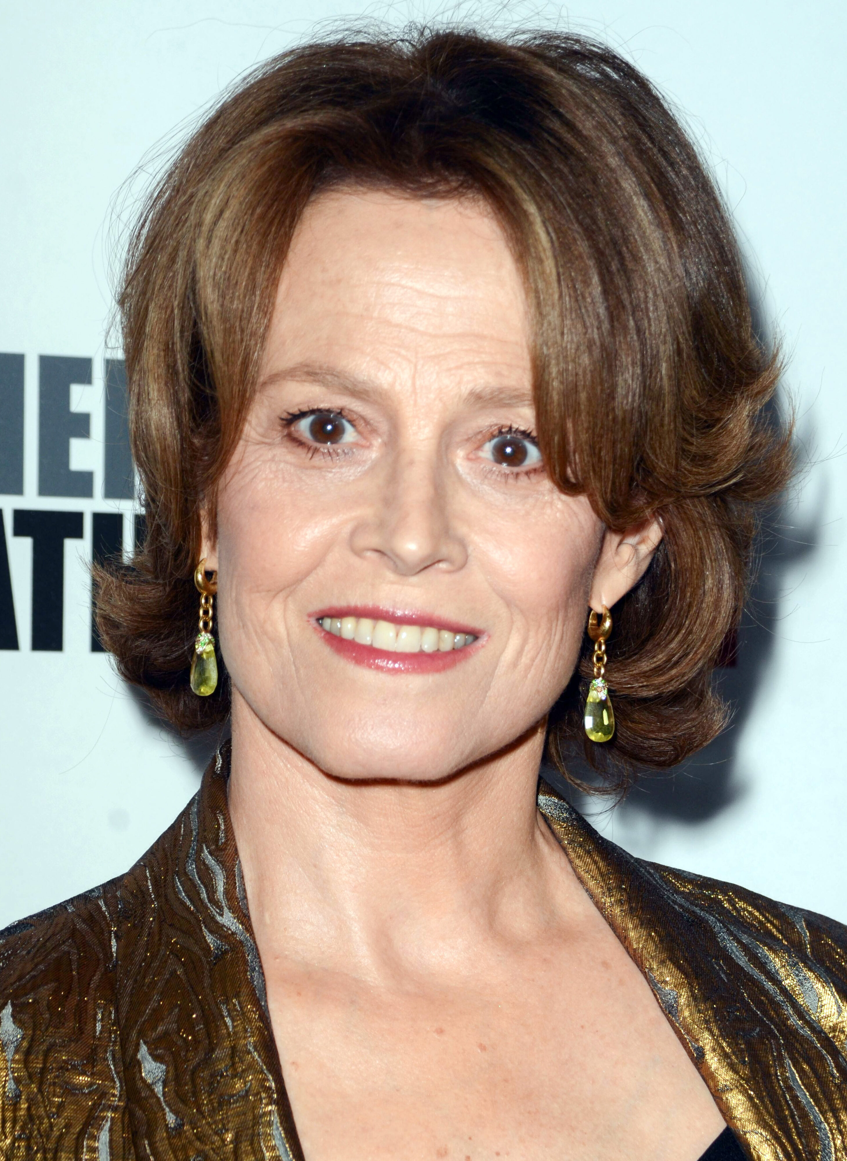 Sigourney Weaver's Brown Bob with Curtain Bangs