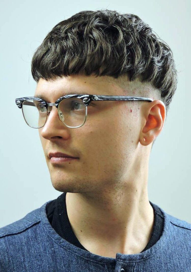 32+ Stylish Modern Bowl Cut Hairstyles for Men-Included Fair Hair