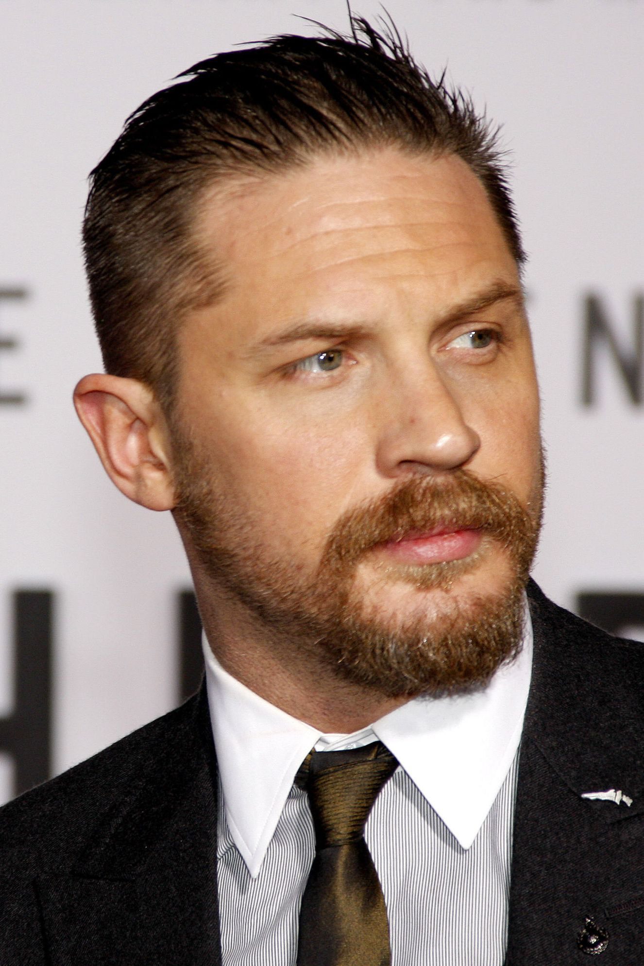 20 Selected Haircuts For Guys With Round Faces