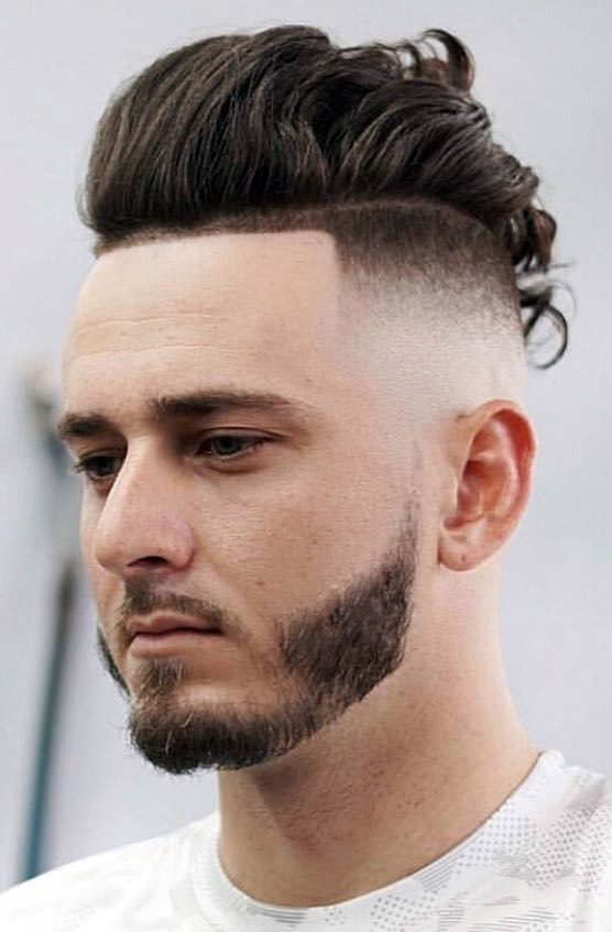 75 Clever V-Shaped Haircuts for Men (Hairstyle Guide)