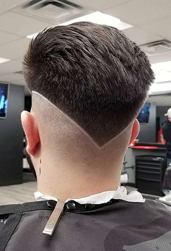 26 Agonizing V Shape Fade Haircuts For Men