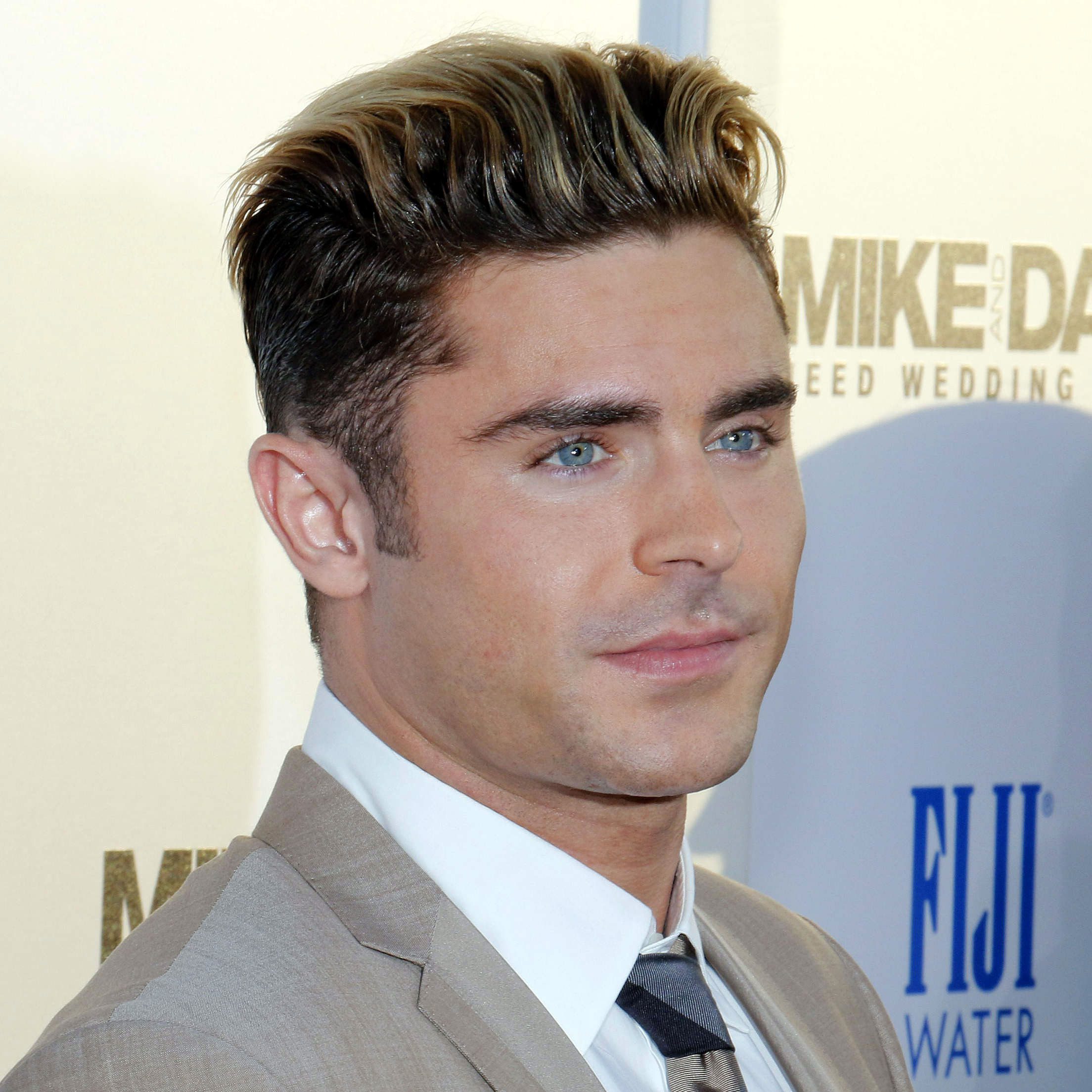 Trends in Men's Hair From 2000 to 2009