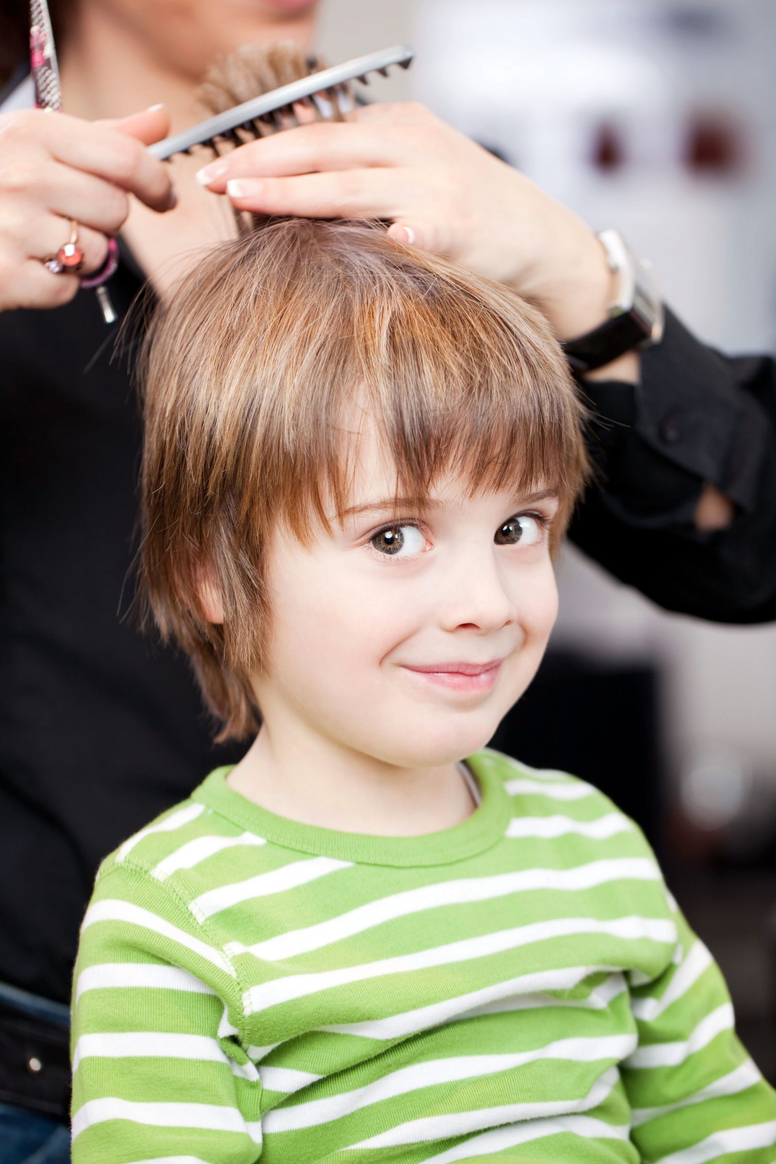 how to cut a guys hair with scissors